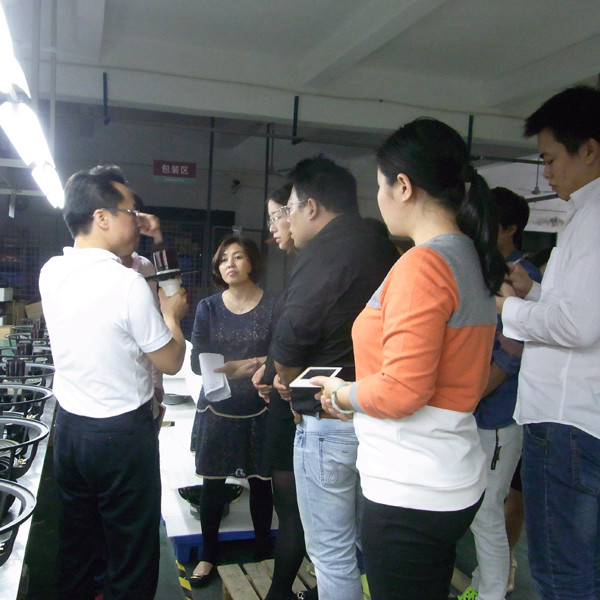 毅廷喇叭廠首次扒皮會議