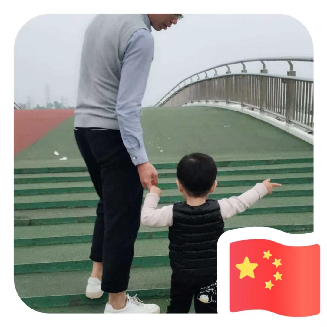 請(qǐng)給我一面五星紅旗！@微信官方