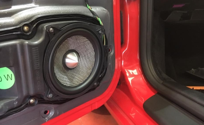 電動(dòng)車?yán)? alt=